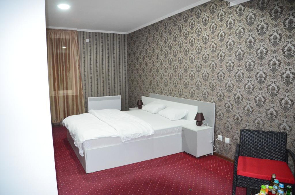 Dream Hotel Chisinau Exterior foto